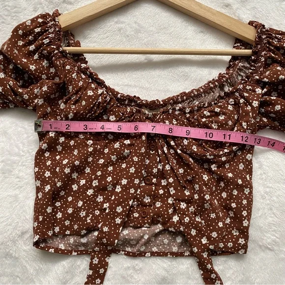 PacSun Cropped Brown Billowy Sleeve Floral Print Top - Picture 6 of 10